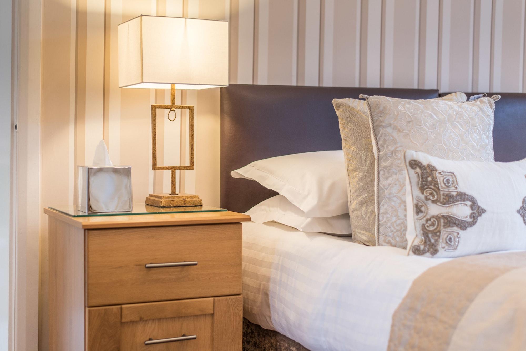 Grovefield Manor Hotell Poole Exteriör bild