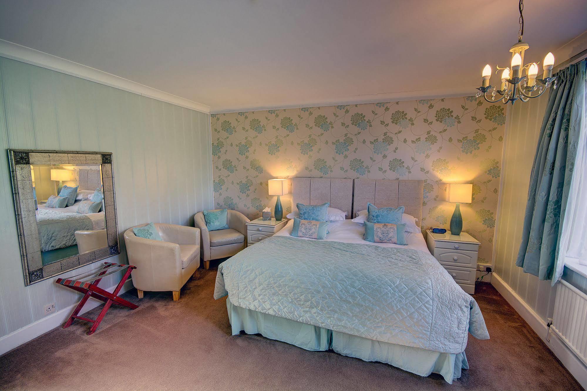 Grovefield Manor Hotell Poole Exteriör bild