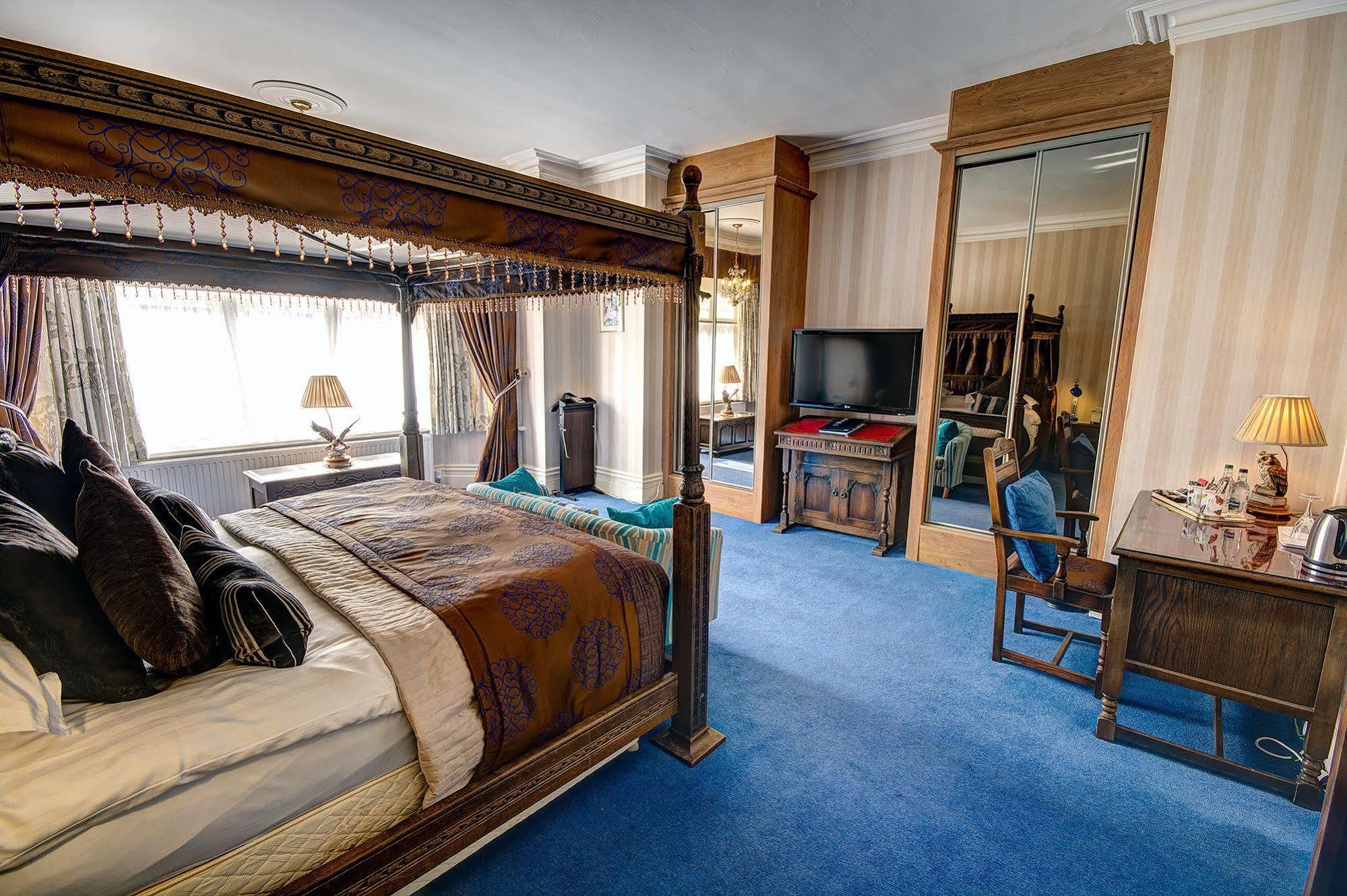 Grovefield Manor Hotell Poole Exteriör bild